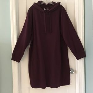 Xersion burgundy sweatshirt dress, 2 pockets, hood, size 1X